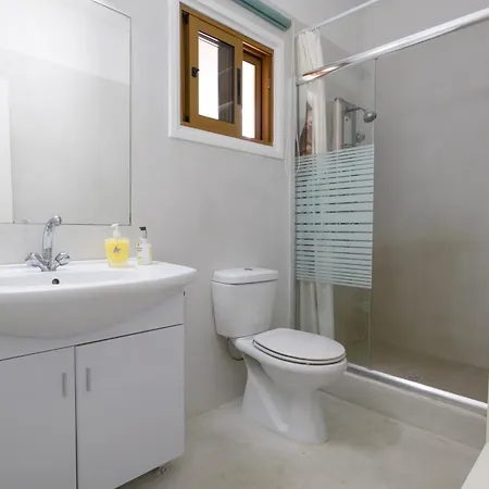 Captivating 2-bed House