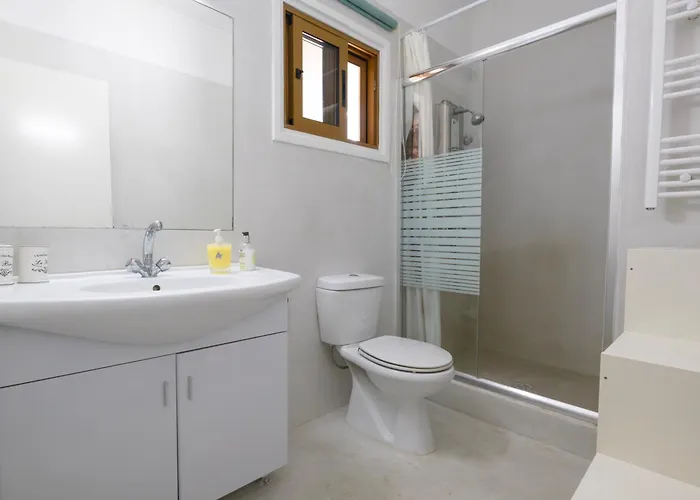 Captivating 2-bed House